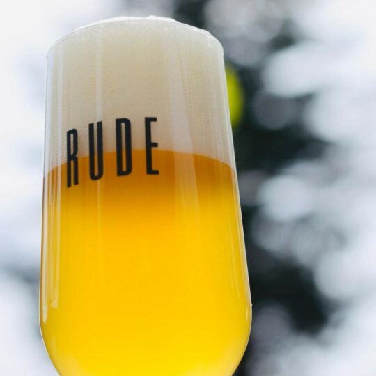 Rude bier in glas