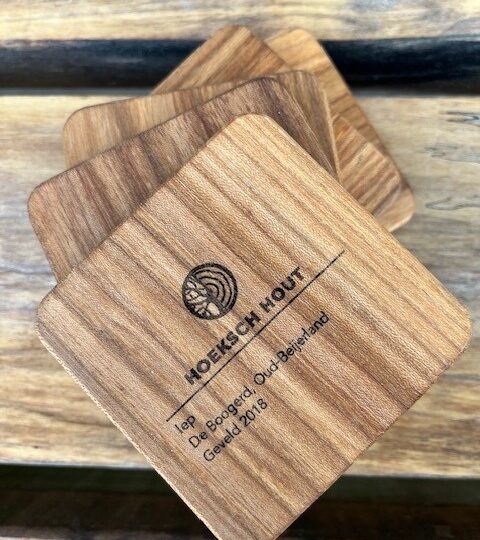 Onderzetters Hoeksch Hout naturel